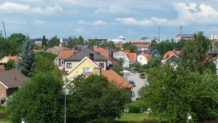 Vy mot centrala Örebro med Svampen i norr